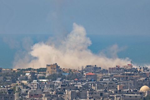 الجيش الاسرائيلي يواصل تفريغ شمال غزة من الفلسطينيين