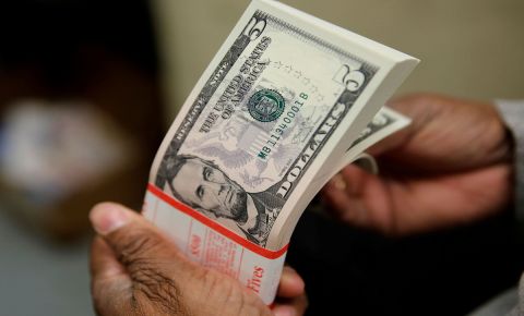 سعر الدولار اليوم في سوريا الثلاثاء 19 ديسمبر 2023.. انخفاض الليرة