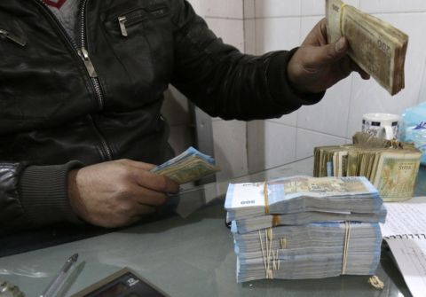سعر الدولار اليوم في سوريا الخميس 14 ديسمبر 2023.. انهيار الليرة!