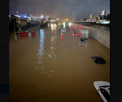 شاهد: فيضانات في لبنان