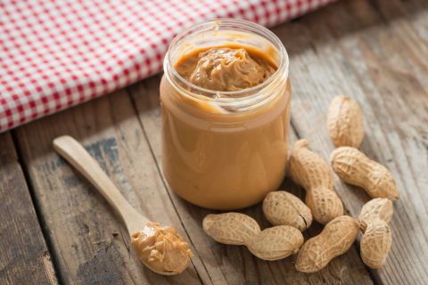 6 Benefits of eating peanuts during winter