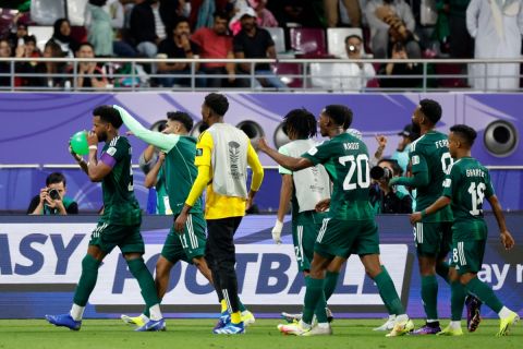 كأس آسيا: السعودية تقلب تأخرها إلى فوز مثير على عُمان