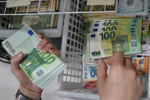 سعر اليورو في سوريا اليوم بالسوق السوداء الأربعاء 31 يناير 2024