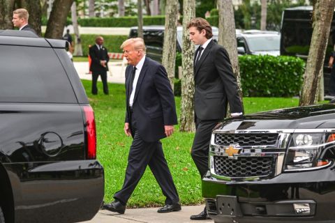 Barron Trump grows taller, Donald reveals son's height!