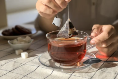 Video: Insects found in tea bags in Saudi Arabia