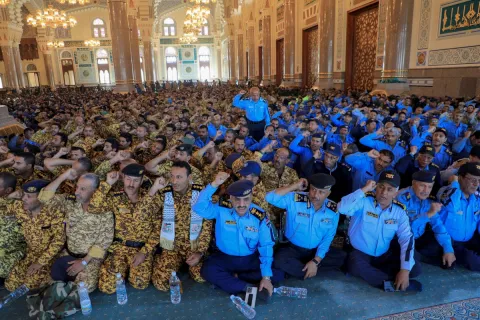 ما هو مصير المسيرات والصواريخ التي أطلقها الحوثيون جنوب البحر الأحمر؟