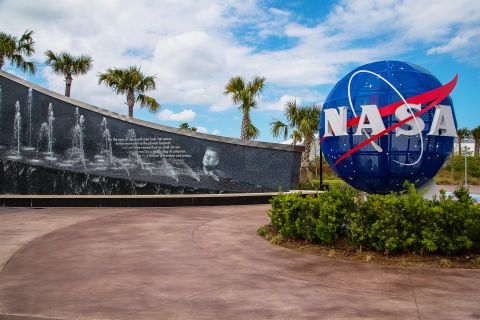 NASA plans to power moon bases with nuclear reactor
