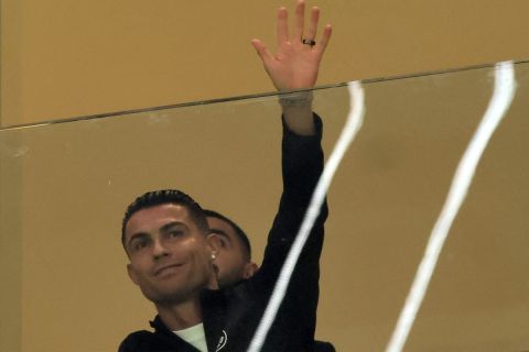 هل سيخوض رونالدو مواجهة النصر والهلال في كأس موسم الرياض؟