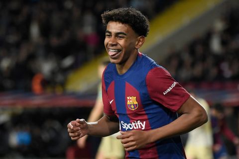 ليفربول يقدم 100 مليون يورو لضم لامين يامال نجم برشلونة