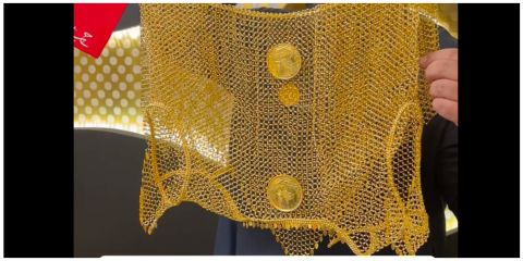On valentine's day...Dress made of gold is for sale in Kuwait (Video)