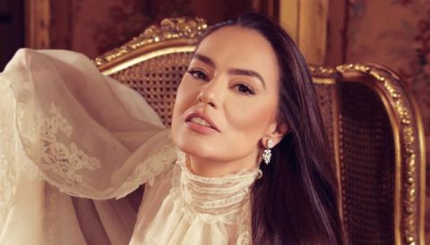 شريهان تخطف الأنظار بإطلالة رمضانية وبالحجاب