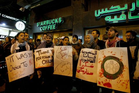 Starbucks lays off 2,000 employees due to boycott 