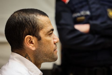 Did Dani Alves commit suicide in jail?