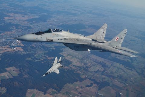 Russian MiG-31 escorts U.S. bombers, Putin addresses terrorist threats
