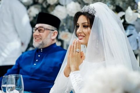 بالصور: ملكة جمال موسكو تستجم في العُلا وتتغزل بالسعودية 