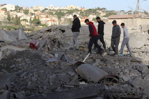 حزب الله: قصفنا 11 موقعا اسرائيليا في الجليل الأعلى