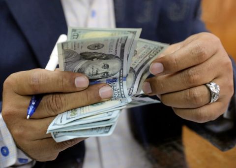 سعر الدولار اليوم في سوريا الاثنين 29 أبريل 2024.. الليرة يسجل هذا الرقم