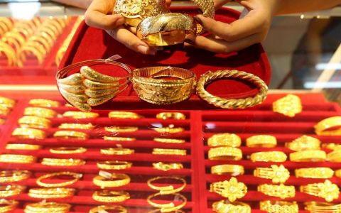 سعر الذهب اليوم في سوريا الأربعاء 3 أبريل 2024.. بكم عيار 21؟