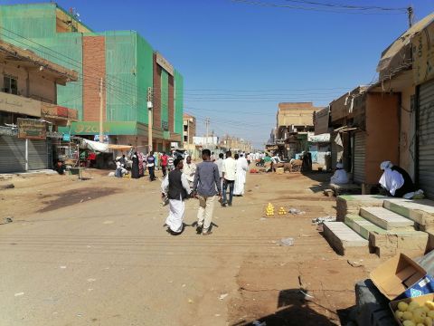 قرار بحظر التجول والإفطارات الجماعية بولاية نهر النيل السودانية 