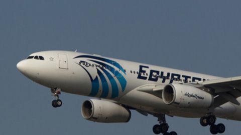 مصر للطيران تعلن تعليق رحلاتها الجوية للأردن والعراق ولبنان