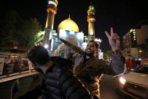 Video: Thousands of Iranians celebrate attack on Israel