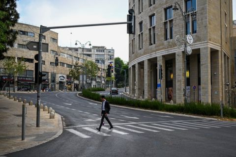 هل تستمر إيران بهجماتها على اسرائيل؟.. وهذه تكلفة الليلة الساخنة