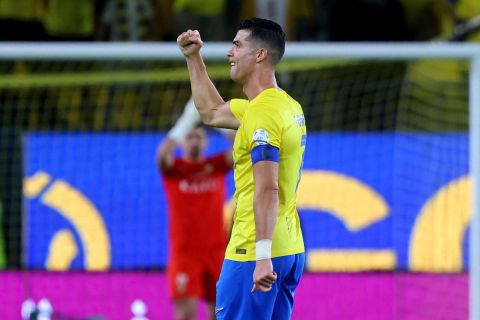 رونالدو يتخطى حمد الله ويصبح هداف الدوري السعودي التاريخي