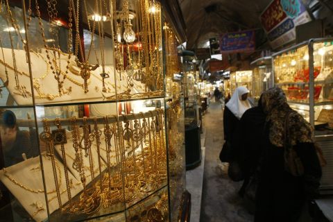 سعر الذهب اليوم في مصر الأحد 19 مايو 2024.. عيار 21 بعد الارتفاع