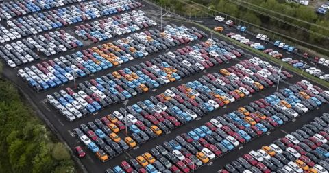 هل تفرض أمريكا رسوما جمركية على السيارات الكهربائية الصينية؟