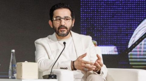 خلال تكريمه في في دبي أحمد حلمي: (أنا متهم بالتقصير بحق فلسطين)