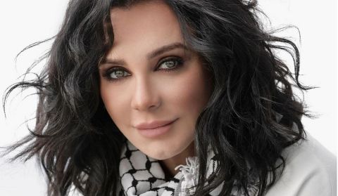 سلاف فواخرجي تدعم فلسطين بجلسة تصوير: (فلسطين كشفت الكذبة)