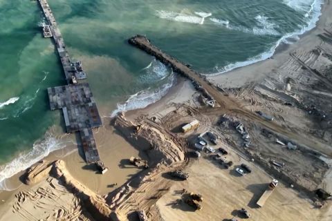 2 US soldiers injured near the floating Gaza pier
