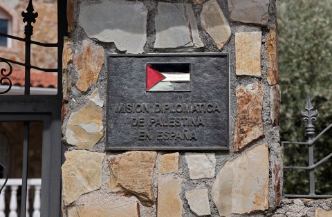 Spain formally recognizes the State of Palestine