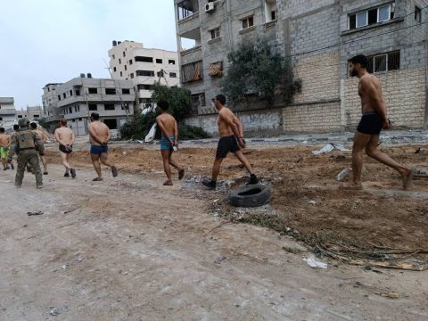 تقرير إسرائيلي: وفاة معتقلين اثنين من غزة بسبب ضرب الجنود الإسرائيلين 