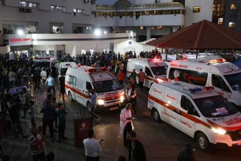 توقف 18 سيارة إسعاف في ظل انهيار المنظومة الصحية بغزة