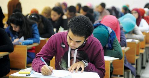 مصر: امتحانات الثانوية غدًا وهكذا سيتم تفتيش الطلاب