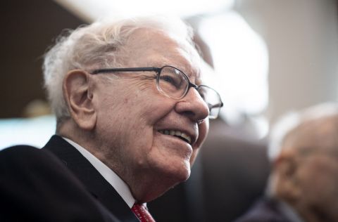 Warren Buffett donates $5.3B, rewrites his will