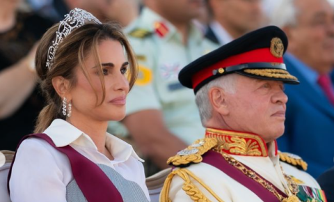 إطلالة الملكة رانيا في احتفال اليوبيل الفضي