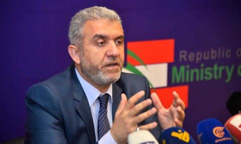 شاهد ماذا فعل وزير لبناني خلال كلمة مندوب اسرائيل بمؤتمر دولي