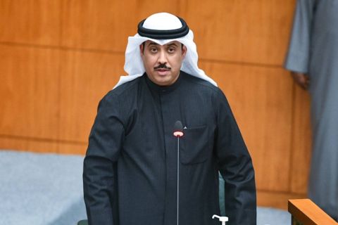 الكويت: حبس وزير سابق ومسؤولين حكوميين بتهم فساد