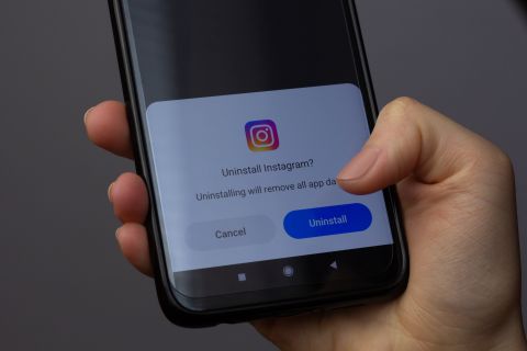 Meta angers users with Instagram unskippable ad breaks update