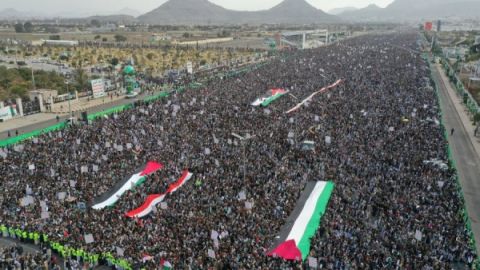 مليونية يمنية في صنعاء دعمًا لفلسطين (فيديو)