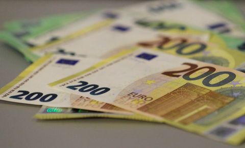 سعر اليورو مقابل الليرة السورية اليوم الاثنين 8 يوليو 2024