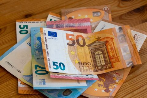 انخفاض سعر اليورو مقابل الليرة السورية اليوم الأربعاء 10 يوليو 2024