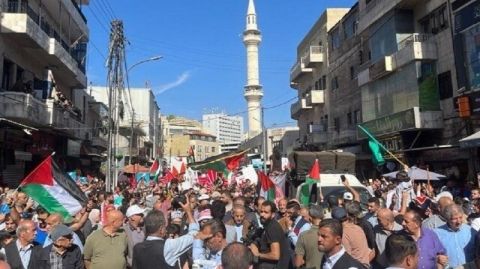 اشتباكات في طولكرم واقتحامات في الضفة الغربية (فيديوهات)