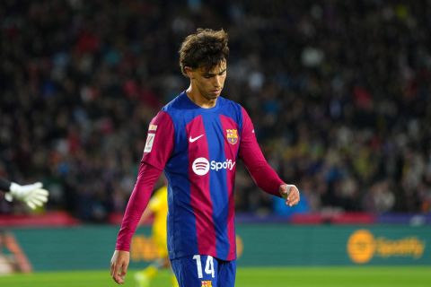 جواو فيليكس على أعتاب الرحيل عن برشلونة
