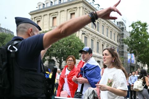 Area around Paris media center closed due to 'explosion risk'