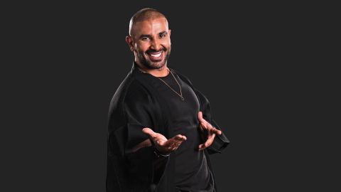 أحمد سعد يتعرض للسخرية بسبب 