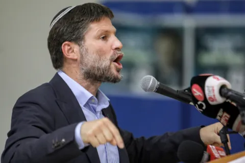 سموتريتش: نسعى لصفقة يستسلم فيها السنوار
