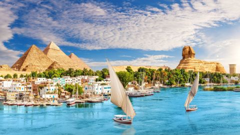 أشهر وأجمل منتجعات في الساحل الشمالي بمصر